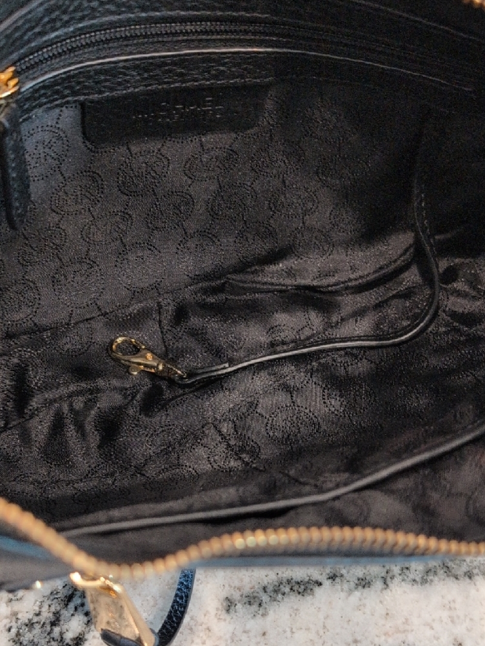 Michael Kors Rhea Black Pebbled Leather Hobo Crossbody w/Wallet - Picture 4 of 10